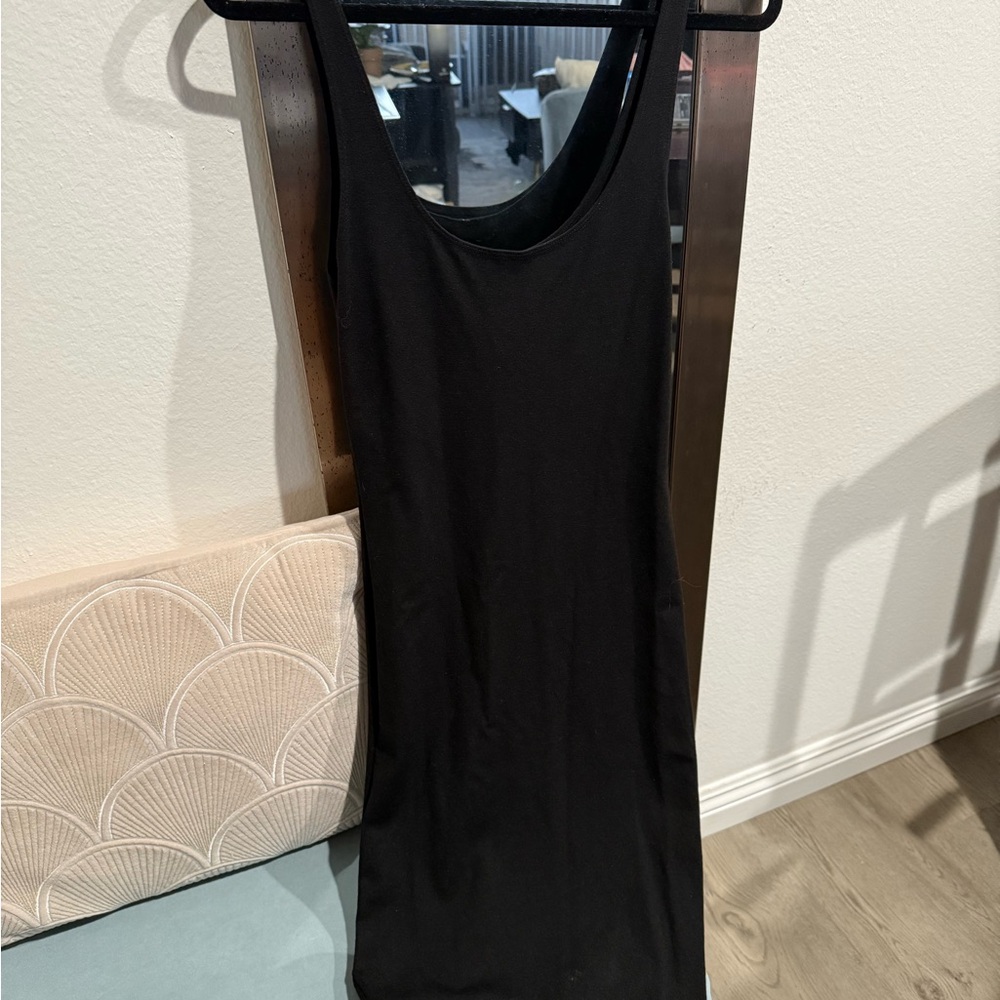 Forever 21 Classic Black Dress